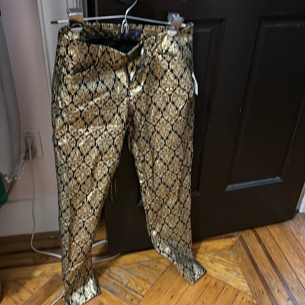 Old Navy Black & Gold Pixie Pants NWT size 2